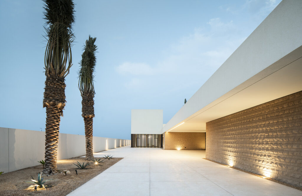 kitkat-house-alhumaidhi-architects_11