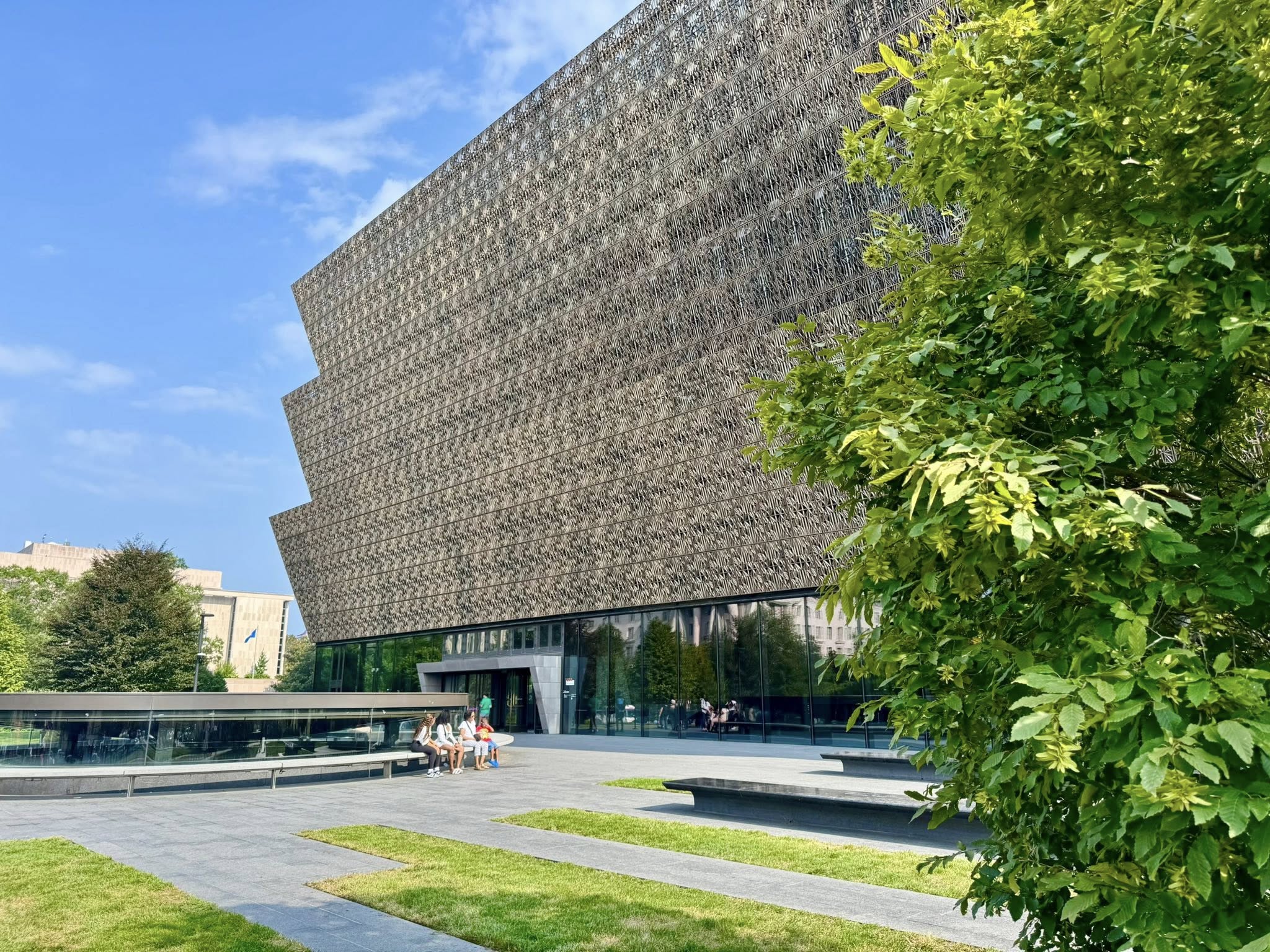 Read more about the article قصة المتحف الوطني للتاريخ والثقافة الأفريقية الأمريكية