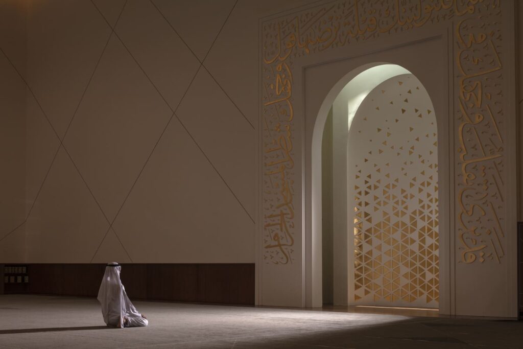 prayer-facing-mihrab-kneeling