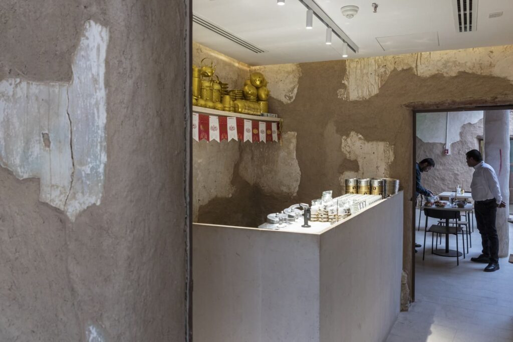 shamalat-cultural-center-syn-architects_13