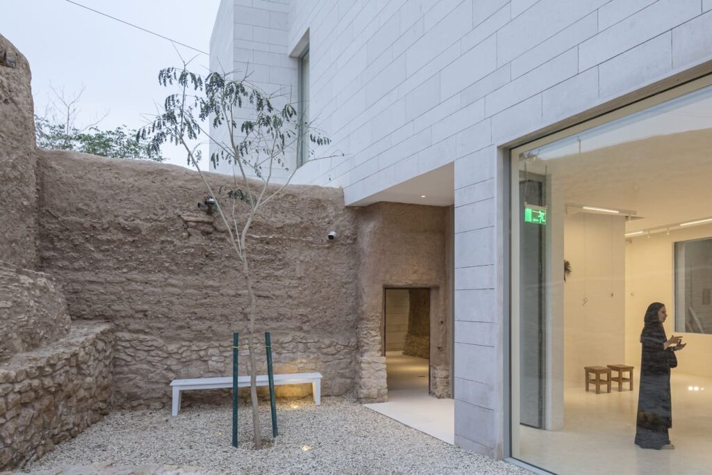 shamalat-cultural-center-syn-architects_6