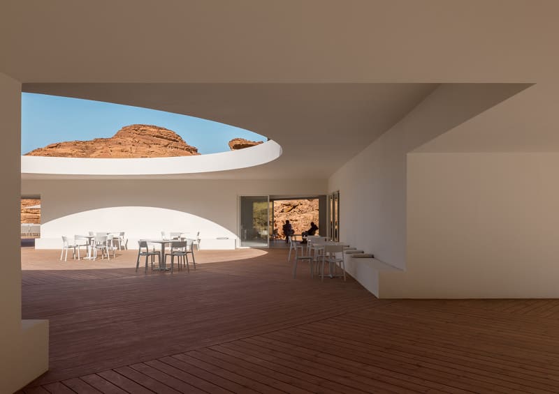 Desert-X-Al-Ula-2024-Visitor-Centre-Saudi-Arabia-KWY-Ricardo-Gomes-Colin-Robertson-19A_800