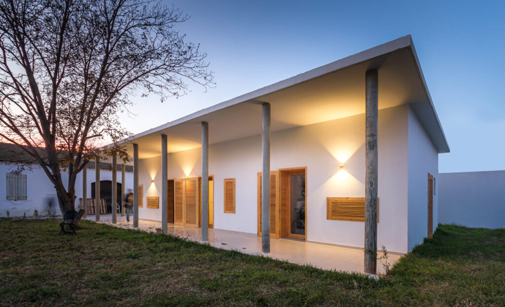 the-colonnade-house-atelier-messaoudi-architects_1