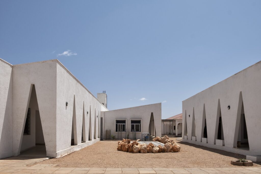 burtinle-district-hospital-architectural-pioneering-consultants_1