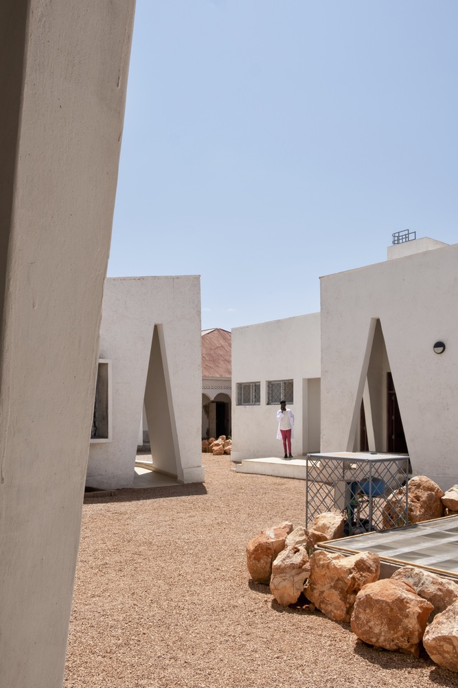 burtinle-district-hospital-architectural-pioneering-consultants_2