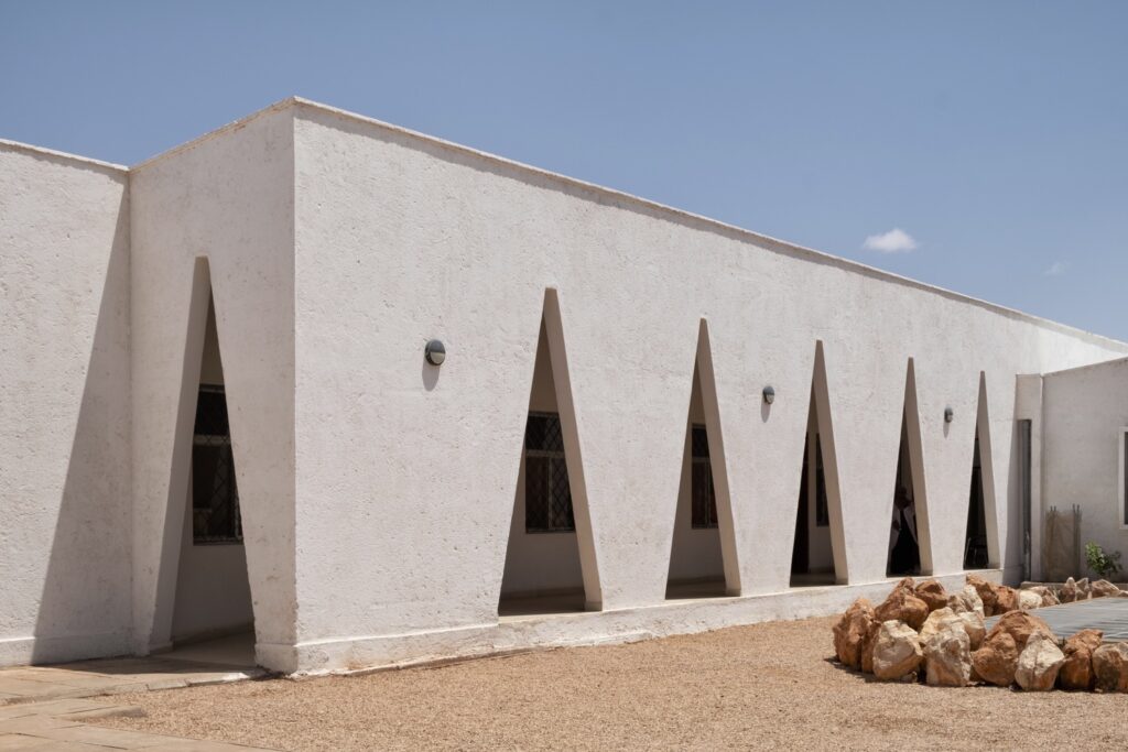 burtinle-district-hospital-architectural-pioneering-consultants_5